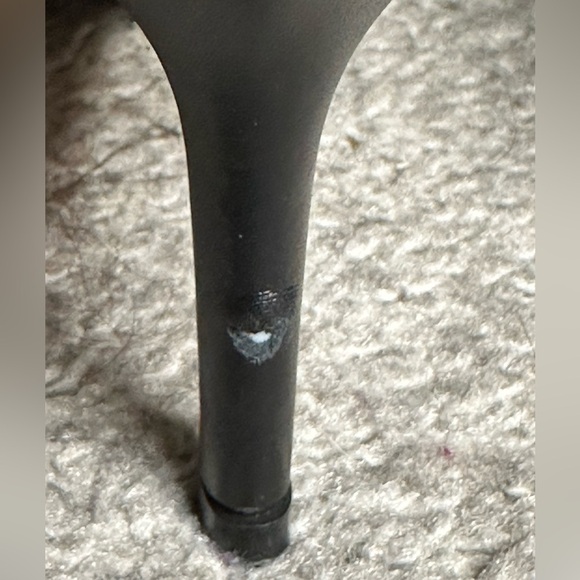 L'AGENCE-pre-loved
Aimee Stiletto Heel Leather Ankle Boots Size 37.5 - Picture 5 of 10